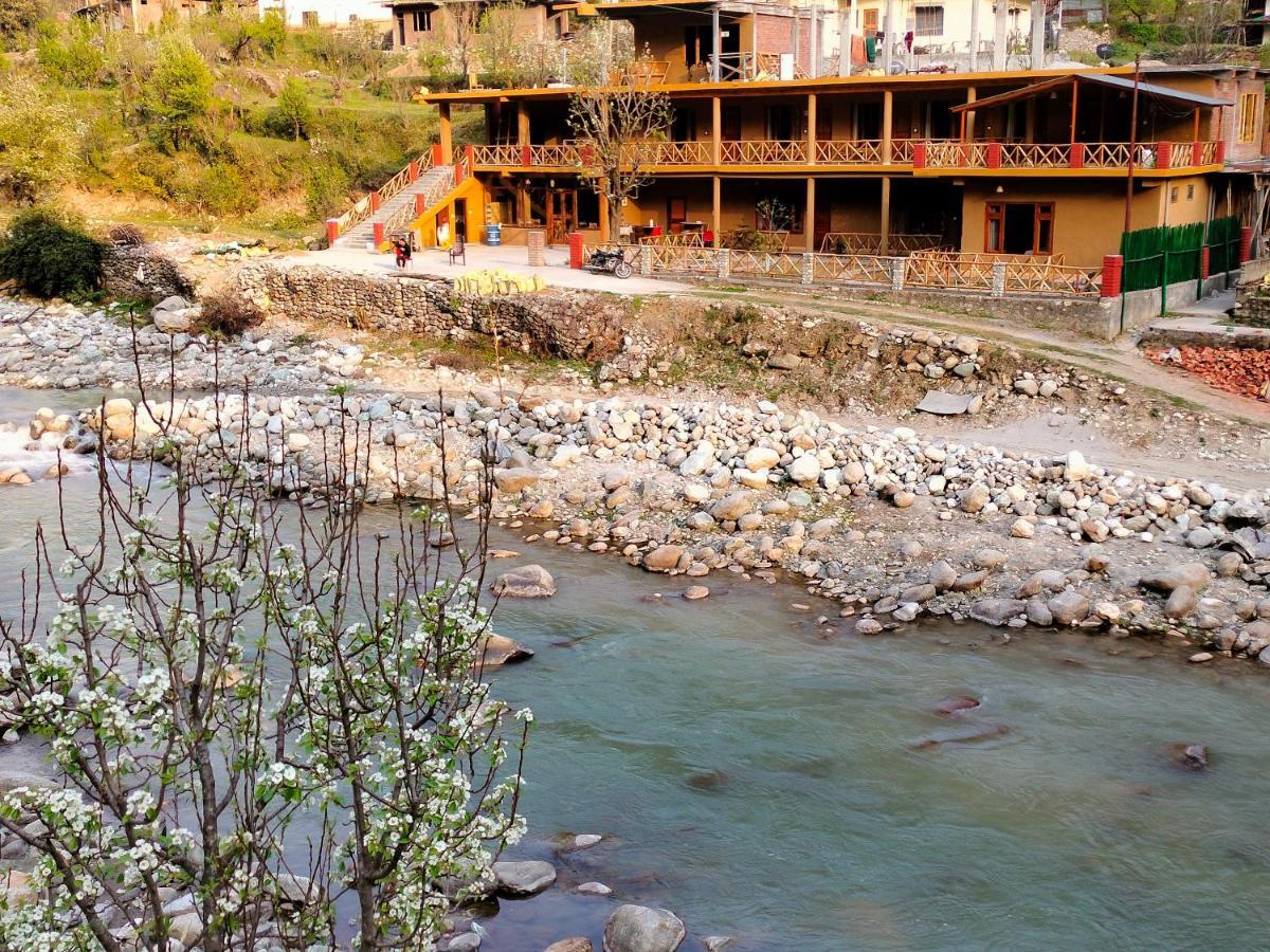 Shivadya Tirthan - Tirthan Valley Gushaini Eksteriør billede